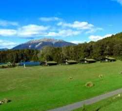 HOTELS S�DEN - Takaro Peace Resort, Takaro